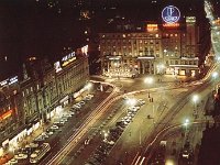 Trg Republike (današnji Trg bana Jelačića) 1970-ih godina. Noćna pamorama.jpg